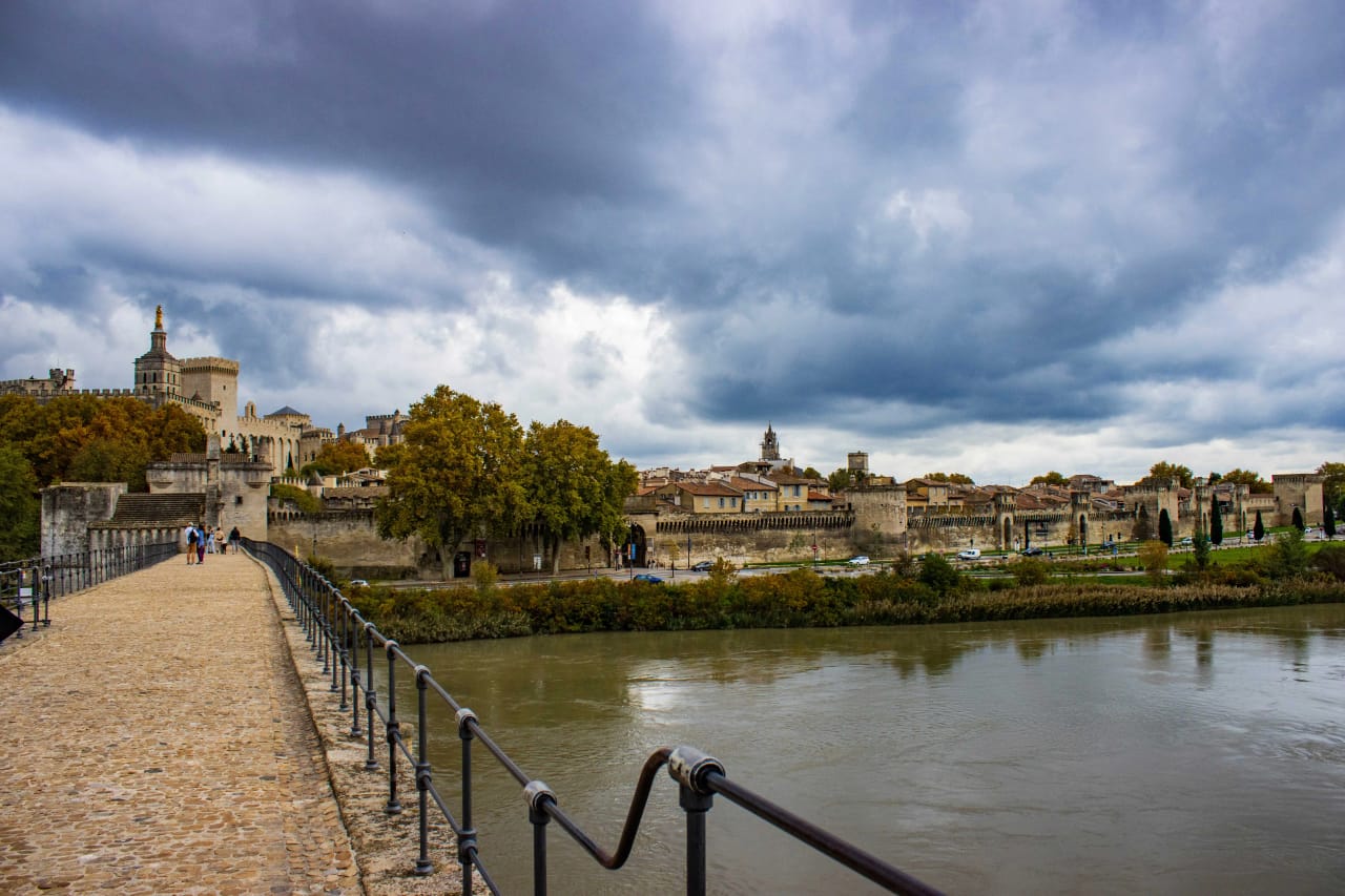 A Flânerie through Avignon